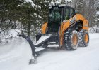 Мини-погрузчик с бортовым поворотом SV 300